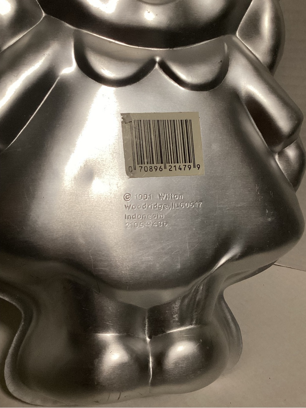 Vintage 1991 Wilton Silver Darling Dolly Doll Girl cake pan - Picture 3 of 3